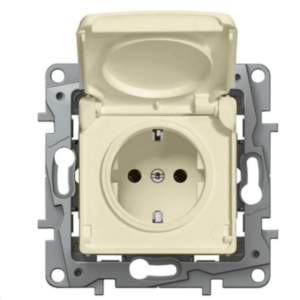 Priză simplă cu capac cu protecție copii Legrand Niloe fără ramă 16A 250V crem